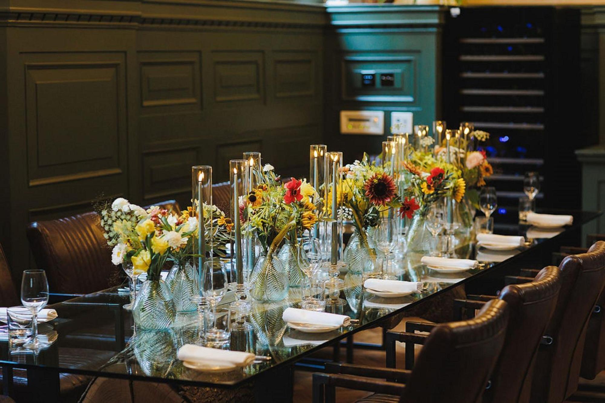Stock Exchange Hotel, Manchester, Autograph Collection Екстериор снимка A table at the restaurant