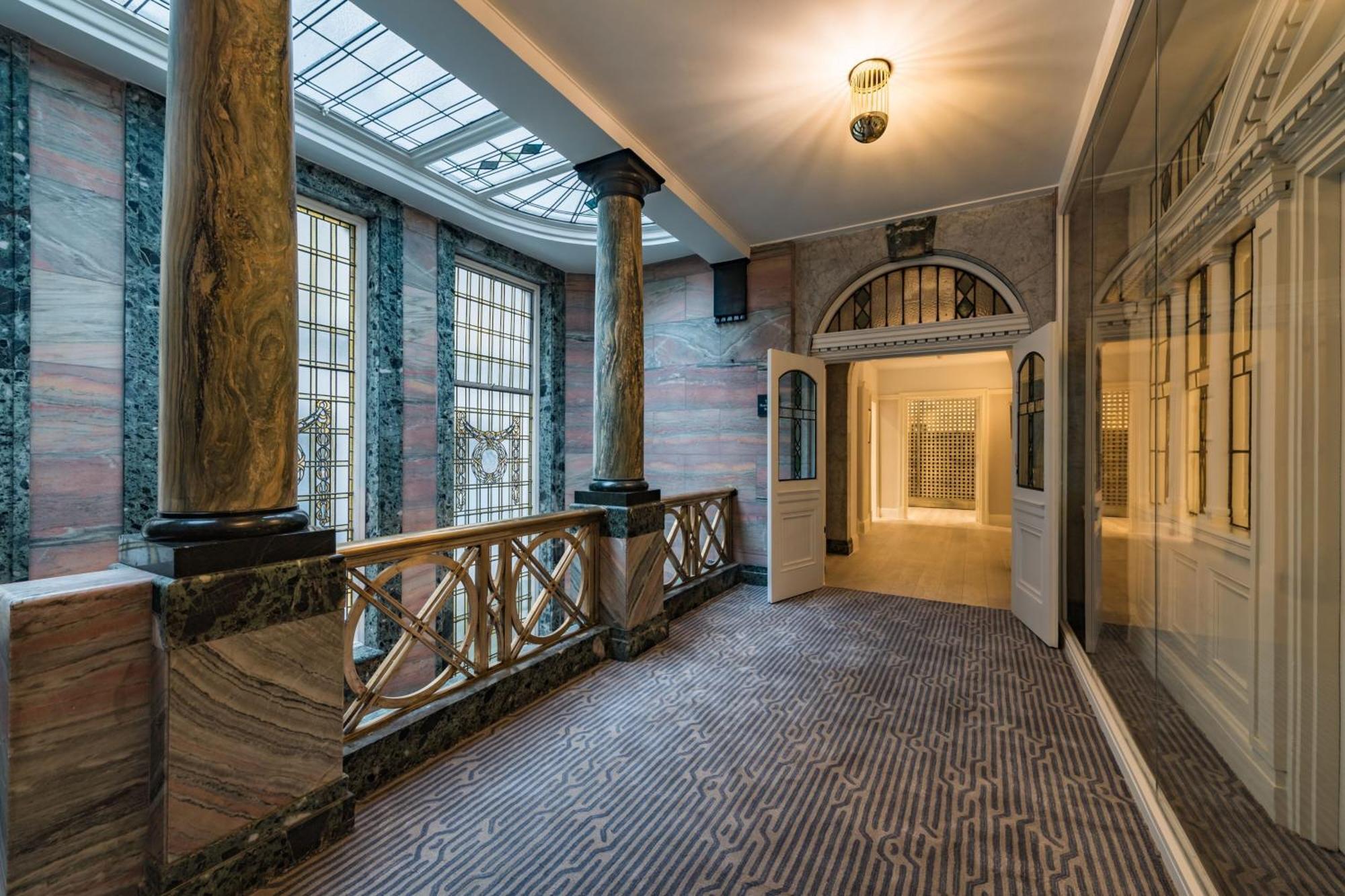 Stock Exchange Hotel, Manchester, Autograph Collection Екстериор снимка The interior of the National Museum of Scotland