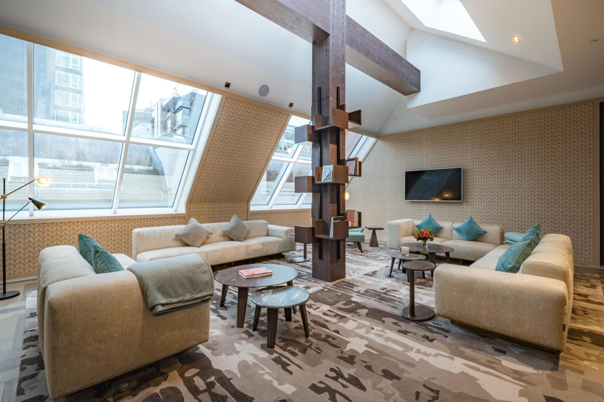 Stock Exchange Hotel, Manchester, Autograph Collection Екстериор снимка The Club at London Heathrow Airport
