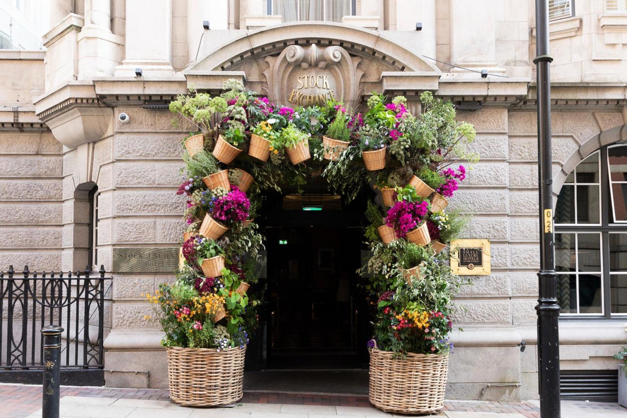 Stock Exchange Hotel, Manchester, Autograph Collection Екстериор снимка The entrance to the hotel